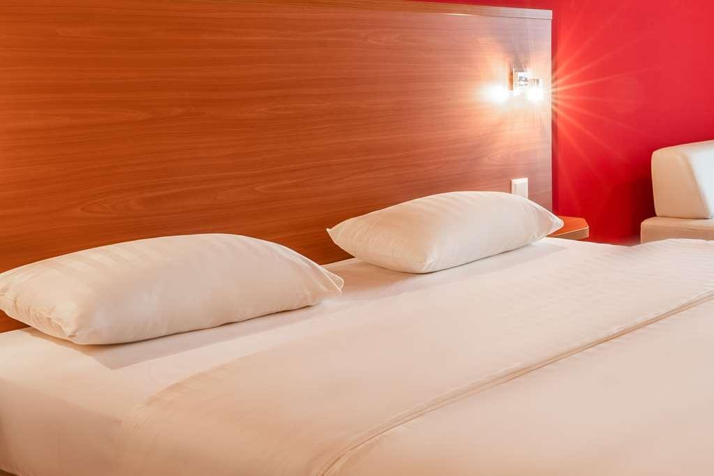 Plaza Premium Karlsruhe Hotel Bilik gambar